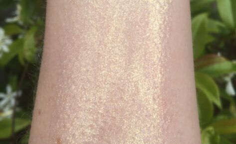 Get Your Sparkle On Bio Shimmer Gel Gold